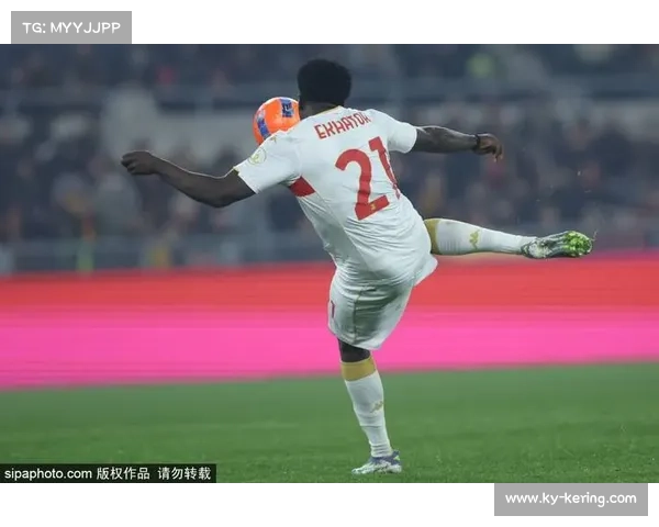 罗马2-0萨索洛,科内头球破门打破僵局 罗马2-0萨索洛,科内头球破门打破僵局